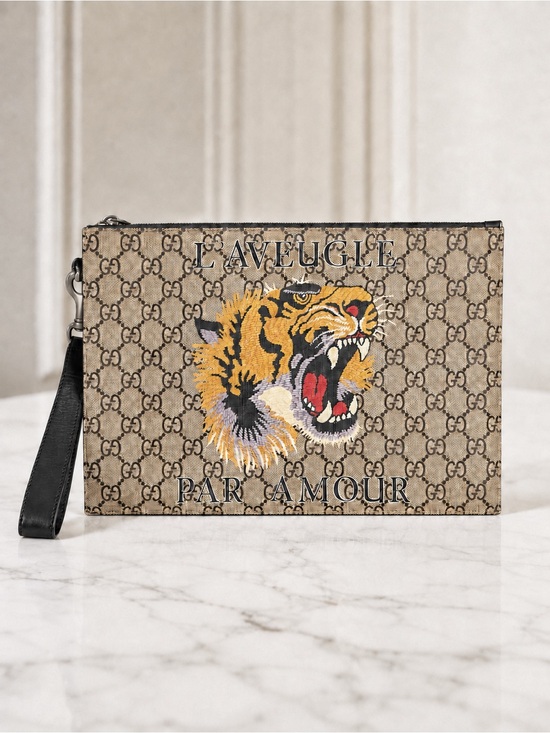 Gucci Handbags - Gucci GG Supreme L’Aveugle Par Amour Tiger Large Zip Pouch Wristlet Clutch 🐅🐅